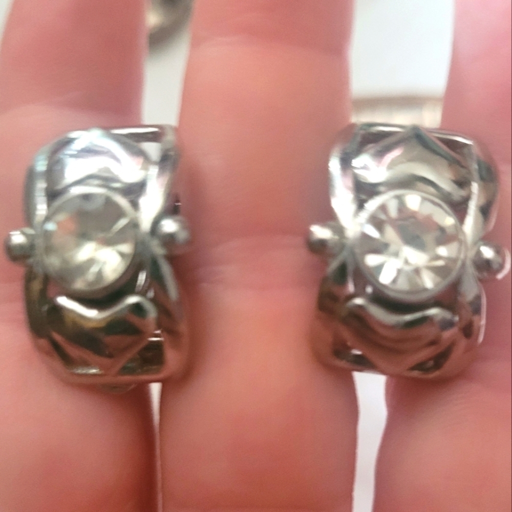 Earrings clip silver plated setting brilliant round cut cubic zirconia